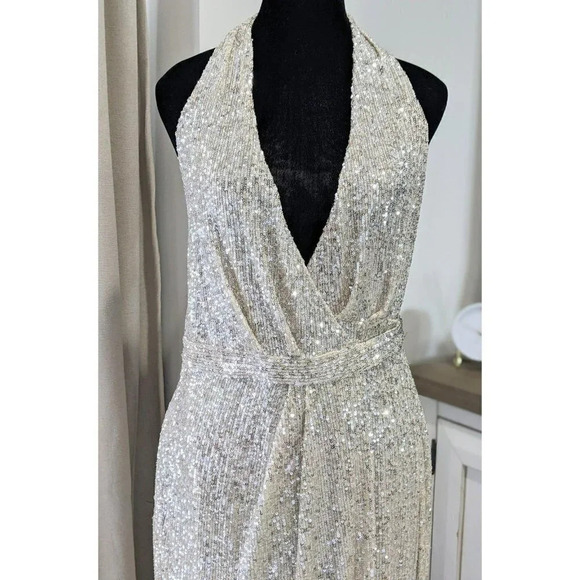 NWT Halston Women's Sequined Halter Formal Long Dress M (MSRP $425) - Picture 3 of 9